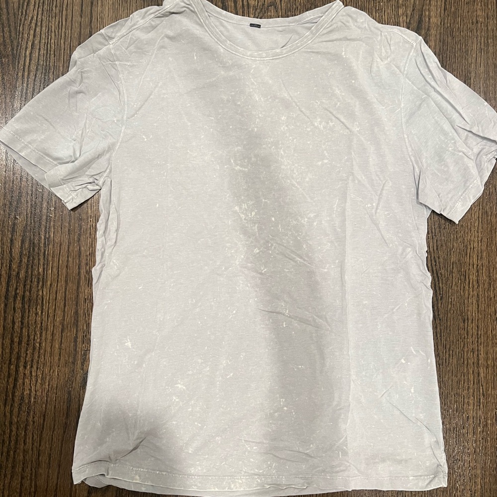 Lululemon light grey marbled T-Shirt size large